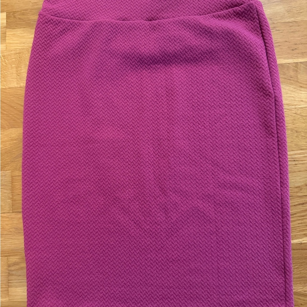 LuLaRoe Fuchsia Textured Pencil Skirt